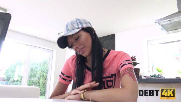 Get paid for debt with this hot Brunette's POV cashback video - sexu.com on poweredporn.com