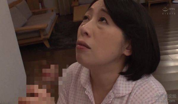 Maiko Kashiwagi Mature Pajamas Handjob Blowjob SPRD-1015 - Maiko kashiwagi - xhand.com - Japan on poweredporn.com