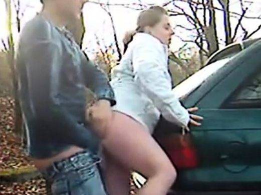 Chubbys ffentlicher Auto-Hund - drtuber.com - Germany on poweredporn.com