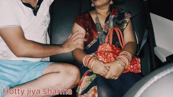 Desi Bhabhi Fucked Publicly In The Car With Indian Roleplay - desi-porntube.com - India on poweredporn.com