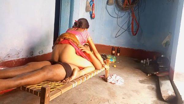 Deshi Village Bhabhi Outdoor Riding Sex Deshi Sex - desi-porntube.com - India on poweredporn.com