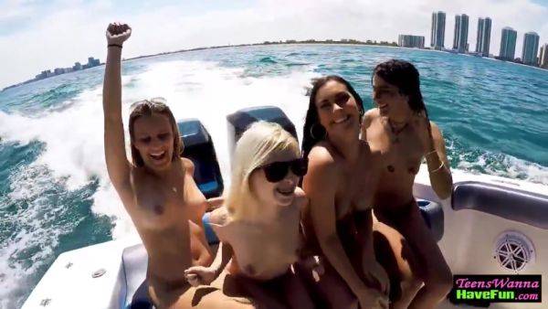 Teens Facialized On Yacht - hclips.com on poweredporn.com