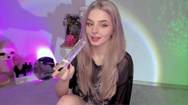 Sloppy Blowjob And Deepthroat By Blonde Cute And Small With Big Ass Amateur Girl - hclips.com on poweredporn.com