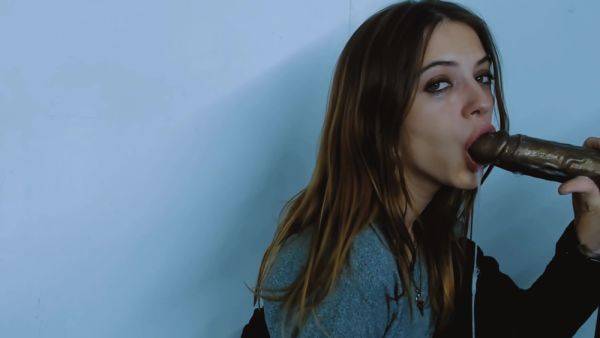 Sucks Dick With Jessica Jones - hclips.com on poweredporn.com