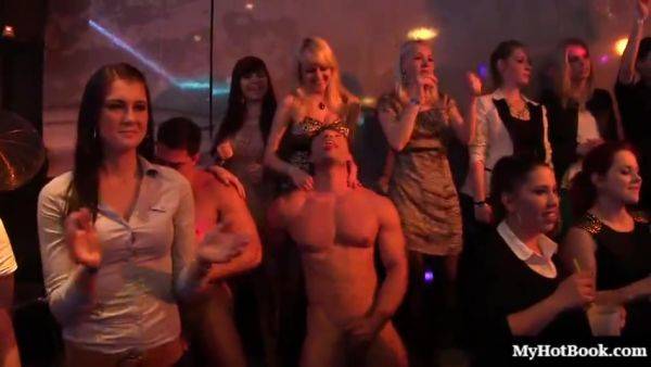 Its Packed At The Strip Club Tonight And A Special Lady - upornia.com on poweredporn.com