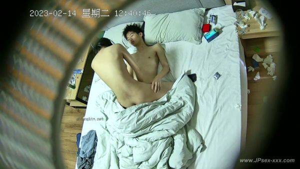 Hackers use the camera to remote monitoring of a lover's home life.596 - txxx.com - China on poweredporn.com