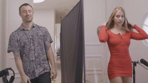 Khloe Kapri's blind date can't resist devouring her hot body in hardcore action - sexu.com - Chad on poweredporn.com