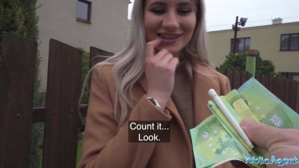 Ukrainian teen flashes her tits for cash and gives a blowjob and gets laid for extra money - anysex.com - Ukraine on poweredporn.com