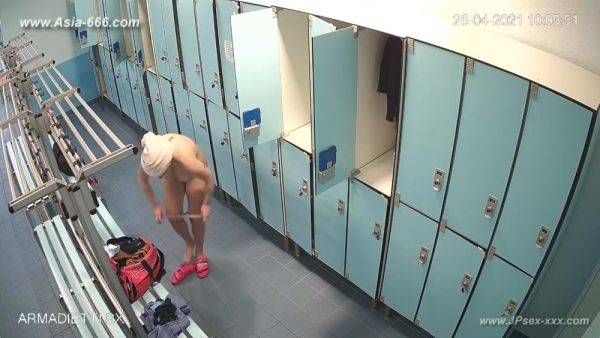 Blonde changeroom.31 - hotmovs.com on poweredporn.com