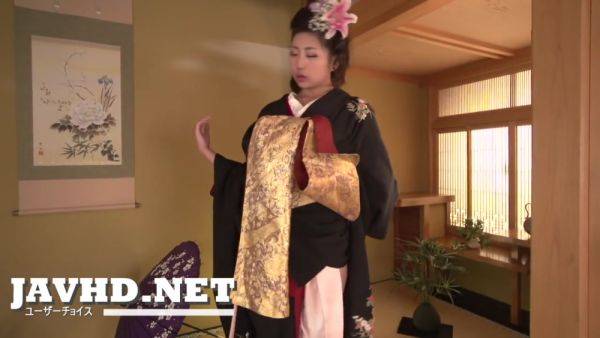 Mami Yuuki's Sensual Delight Fingered in Hairy Treasure - hotmovs.com - Japan on poweredporn.com