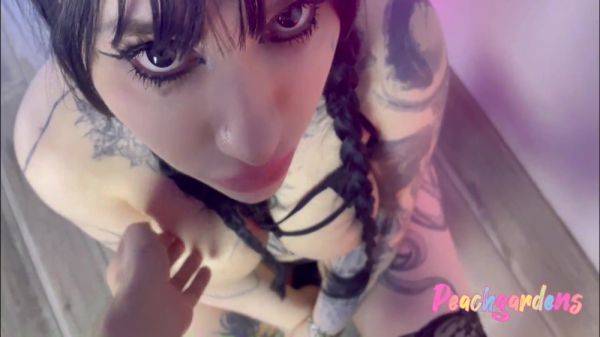 Wednesday Pervi Raz Trahaetsya I Soset 9 Min - hclips.com - Russia on poweredporn.com