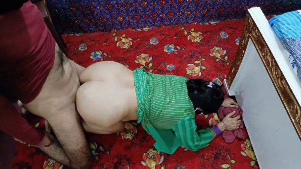 Curvy Ass Pakistani House Maid Fucked In Doggystyle By Her Boss - desi-porntube.com - India - Pakistan on poweredporn.com