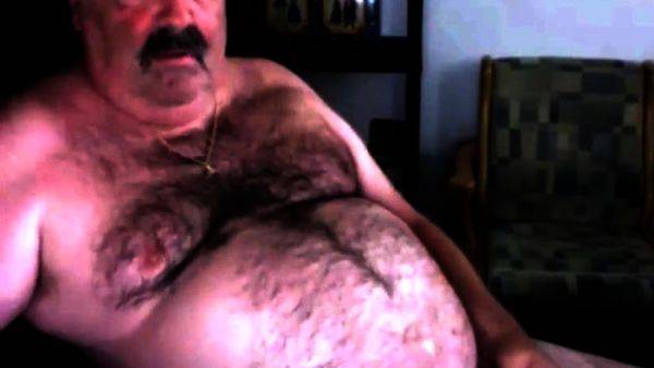 Grandpa cum on cam - drtuber.com on poweredporn.com
