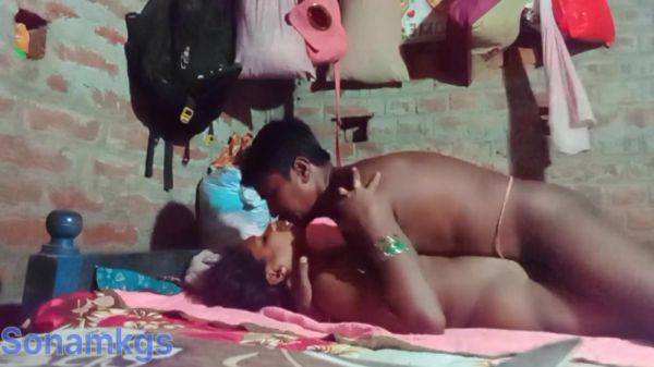 Desi Bhabhi As Dogi Stainless - hclips.com - India on poweredporn.com