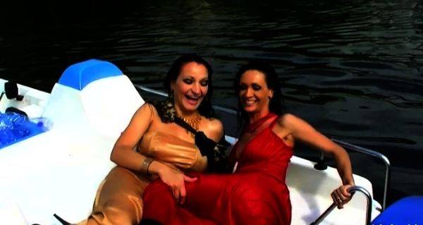 Pornstar gets indecent and gets slit licked and drilled hard - drtuber.com on poweredporn.com