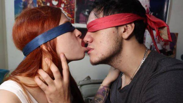 Mi Hermanastra Besa Muy Bien - hclips.com on poweredporn.com