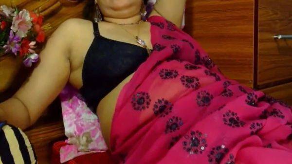 Indian Sexy Bitches - desi-porntube.com - India on poweredporn.com