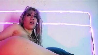 Latex Umbra many monster size dildos deep in anal - drtuber.com on poweredporn.com