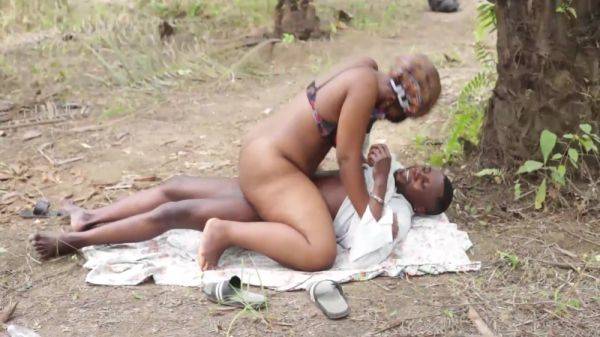 Soft Fucksy Had A Doggy Styles Fucked With Ebony Chubby Woman In The Bush 8 Min - videohdzog.com on poweredporn.com