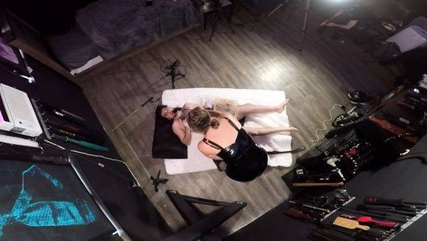 POV amateur blonde slut blowing monster dick in the bus - drtuber.com on poweredporn.com