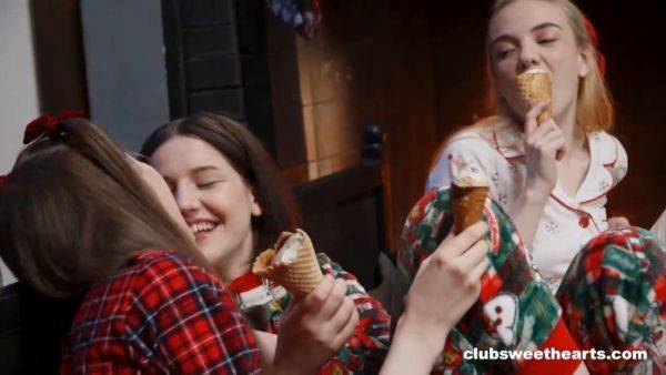 Santa Claus and his tight body join forces for a wild Christmas Eve group sex - sexu.com on poweredporn.com