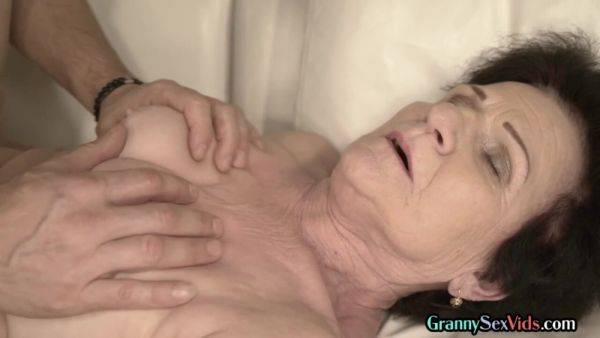 Sexy mature fucked by hard white dick in wet pussy hole - txxx.com on poweredporn.com