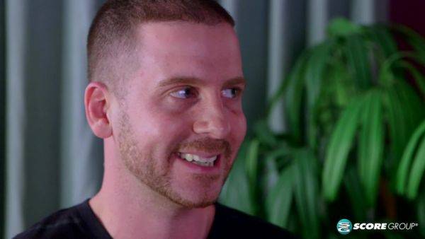 The Office Hottie - hotmovs.com on poweredporn.com