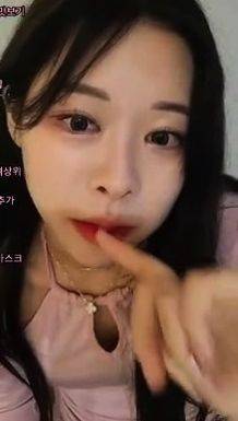 Small Tit Teen Cums On Cam - drtuber.com - Japan on poweredporn.com