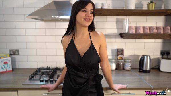 Tindra Frost - Welcome To The Neighbourhood - Sexy Videos - WankitNow - hotmovs.com on poweredporn.com