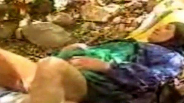 Arab Mom fuck infront of the house - drtuber.com on poweredporn.com