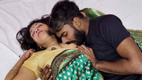 Horny Porn Clip Milf Try To Watch For Just For You - desi-porntube.com - India on poweredporn.com