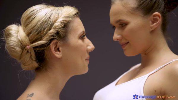 Erotic Massage Hardcore: Sharing Sensual Sapphic Vibrations - Stacy Cruz - xhand.com - Czech Republic on poweredporn.com