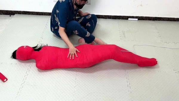 Mummification vibrator - drtuber.com on poweredporn.com