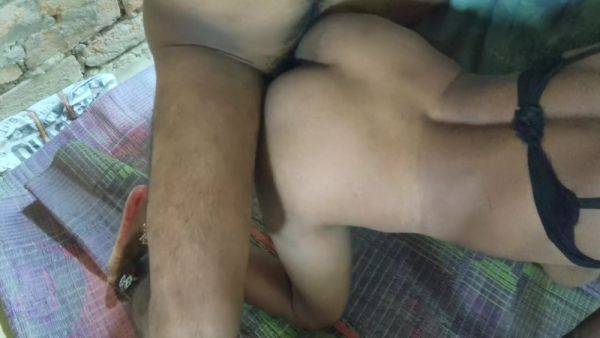 Jija G Aaram Se Chodiye Na Chut Dard Kar Raha Hai - hclips.com - India on poweredporn.com