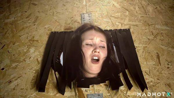 Gorgeous Teen Spreads her Legs to Get It on with Everyone in the club - txxx.com on poweredporn.com