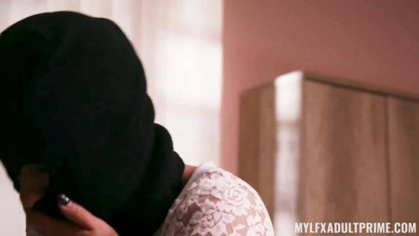 A Hot Intruder - MYLF - hotmovs.com on poweredporn.com