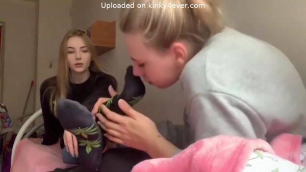 Feet Work Ship Hd - videohdzog.com - Czech Republic on poweredporn.com