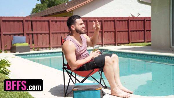 Mae Milano & Friends share a massive load in this hot group sex video - sexu.com on poweredporn.com