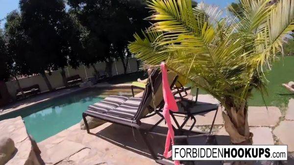 Lucky Dude Fucking His Hot Step-sibling Hard - hotmovs.com on poweredporn.com