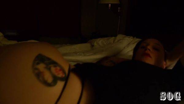 Milf Helps You - Bettie Bondage - upornia.com on poweredporn.com