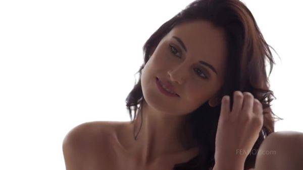 Mare Flex - Sade Mare - hotmovs.com on poweredporn.com