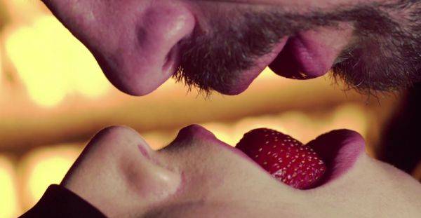 Blonde beauty offered plenty of dick in her charming holes - alphaporno.com on poweredporn.com