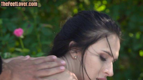 Sensual anal babe with medium boobs assnailed outdoor - txxx.com on poweredporn.com