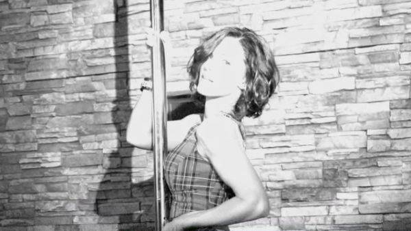 Free strip tease video of red hair MILF Karen live on stage - hotmovs.com on poweredporn.com