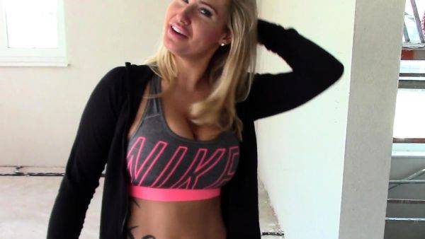 Sexy blonde amateur babe give blowjob and fucking to cumshot - drtuber.com on poweredporn.com