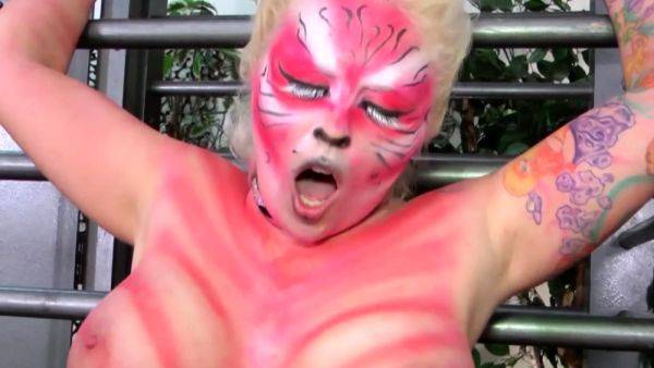 Lesbian dominatrix - drtuber.com on poweredporn.com