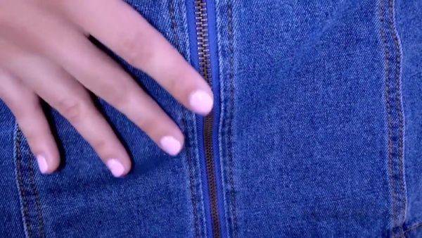 Gorgeous Woman Pussyfucked By Big Cock After Interview - hotmovs.com on poweredporn.com