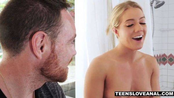 Stepbro discovers stepsis stuffing her butt with a buttplug - sexu.com on poweredporn.com