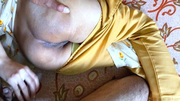 Badi Soteli Bahin Ki Double Roti Jaisi Gaand Ki Chudai With Hindi Audio Sex - desi-porntube.com on poweredporn.com