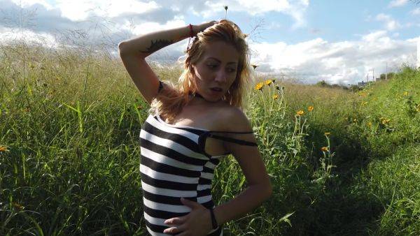 Danny Moon - Convierte Un Picnic En Una Sesion De Exhibicionismo - upornia.com on poweredporn.com